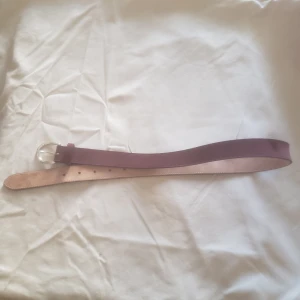 GANT bälte - Använt, i bra skick!  Snygg lila färg 