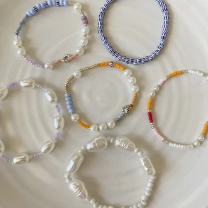 Pärlarmband - 33kr st💓