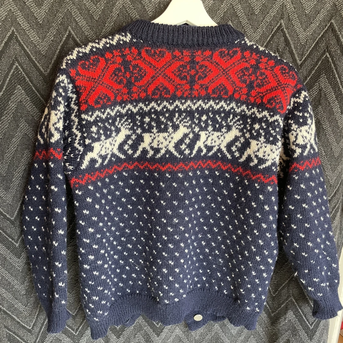 Stickad kofta i ull - 90