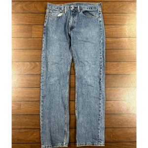 Levis 505 34/34 - Snygga vintage Levis jeans i storlek 34/34! Bara att skriva om du undrar över något🙏