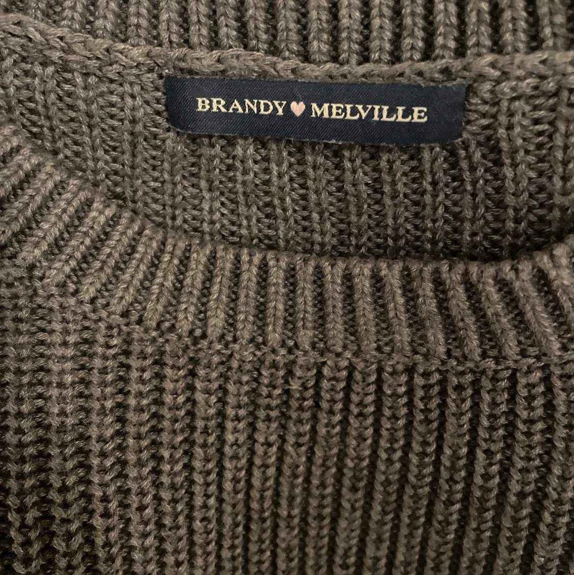 Grå stickad tröja - 91