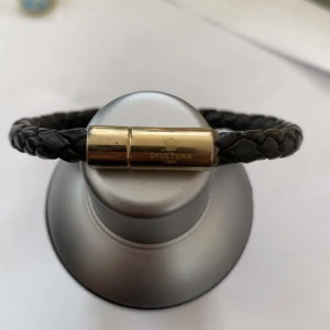 skultuna armband - Skriv gärna om ni har några frågor 