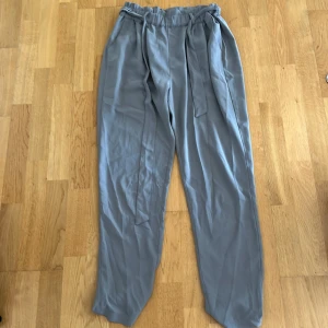 Fina lösa byxor - Perfekta för sommar