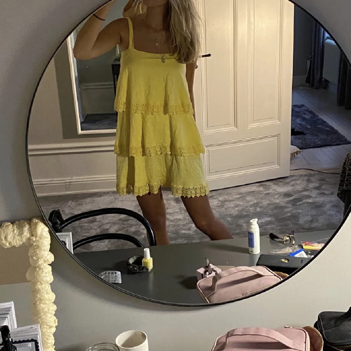 Gul sommar klänning - 91