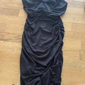 Justerbar klänning från shein 