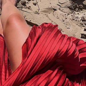 Omlottkjol  - Omlottkjol från H&M i strl S. Fint skick!