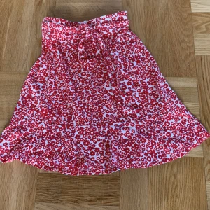 Kjol - Använd 1-2 gånger 