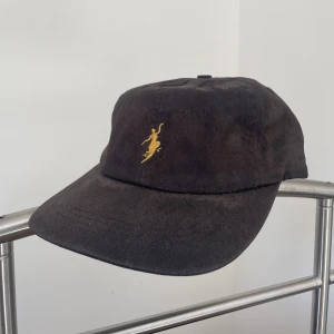 polar skate keps  - välanvänd keps från polar skate