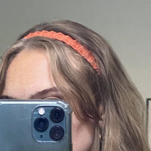 Virkade hårband  - Virkade hårband i vilken färg du vill! Bredden kan även göras bredare eller tunnare. Du bestämmer jag virkar! 🫶