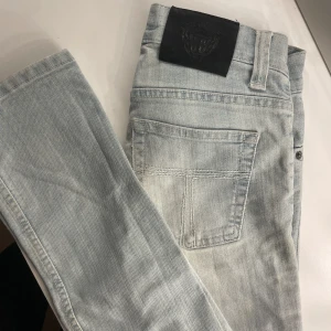 Low waist tiger of Sweden jeans  - Aldrig använda, low waist, storlek 27/34 små i storleken (XS)