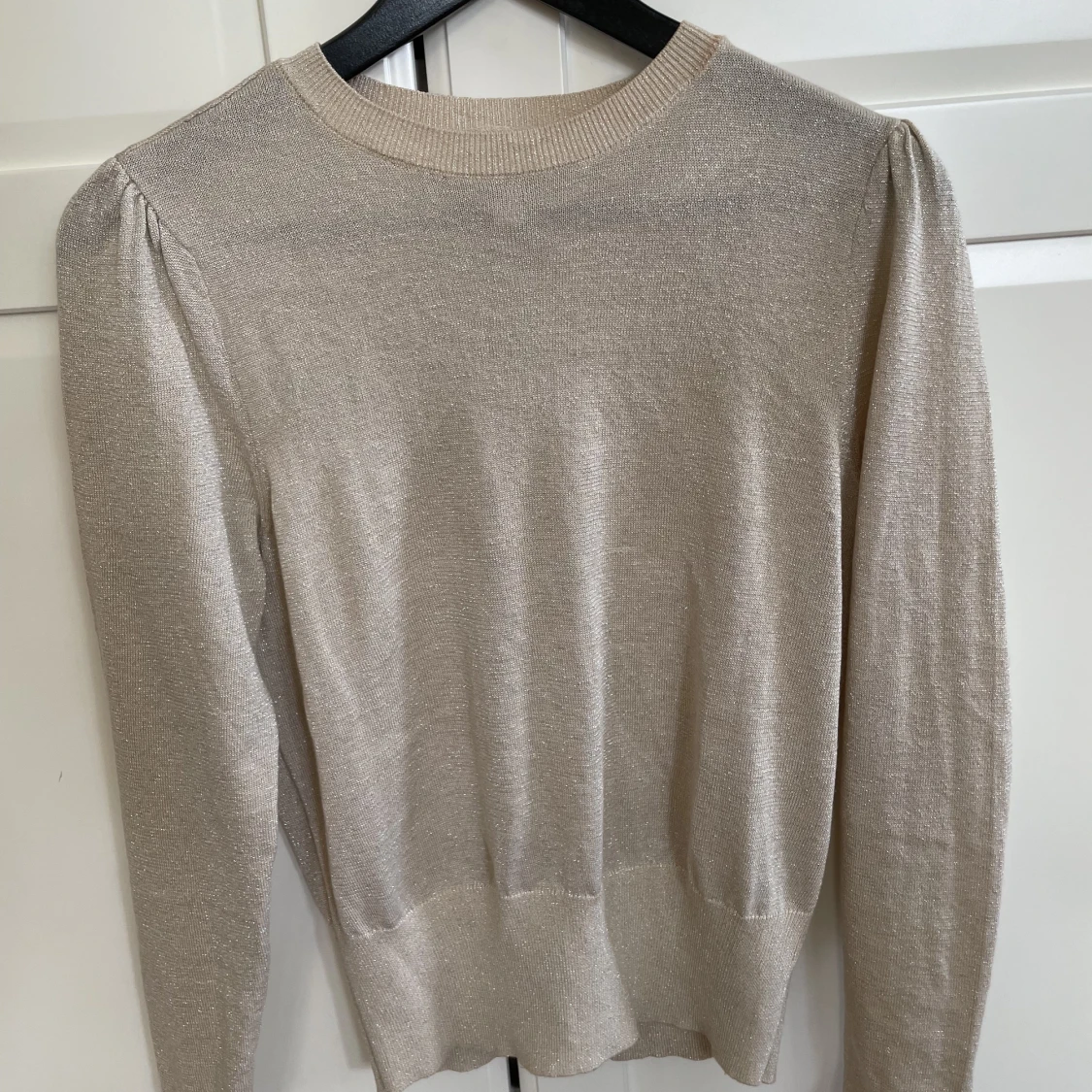 Glittrig tröja - 91