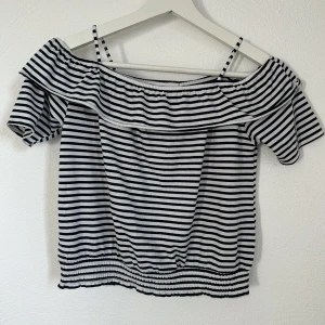 Linne - Storlek 134/140 Bra använd skick 