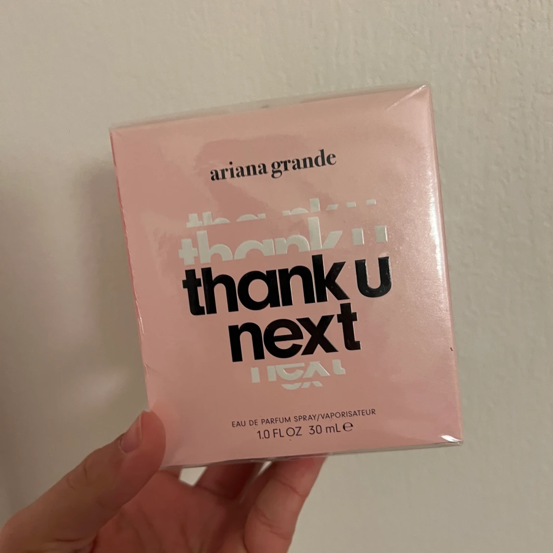 Ariana grande parfym  - 91