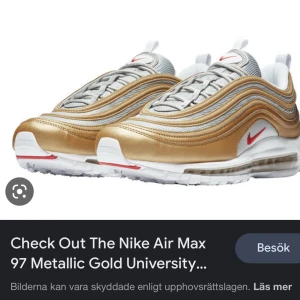 Nike air Max 97 metallic gold  - Jag säljer mina air Max 97or i färgen metallic gold då dom inte kommer till användning längre. Jag är okej med prisförslag och köparen stå för frakten. 