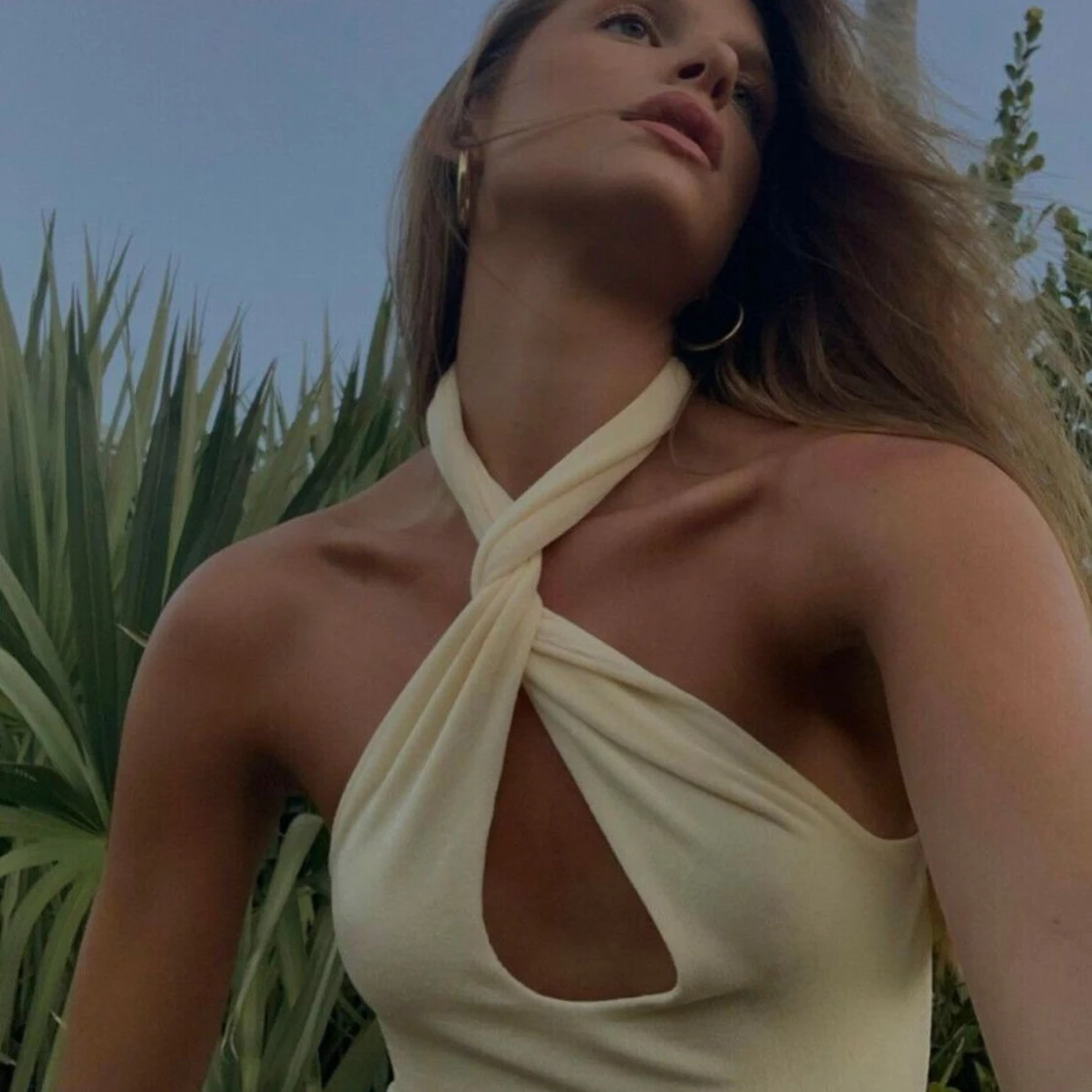 With Jéan Halterneck Top - 90