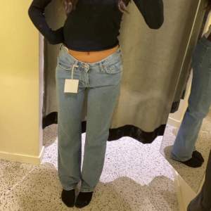 Jeans från bikbok
