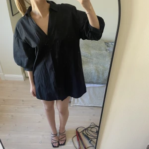 Zara klänning - Skjortklänning från zara