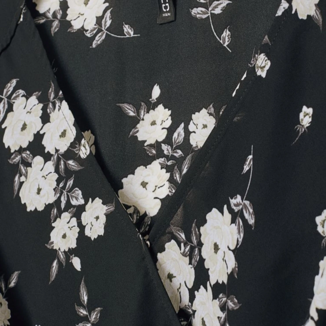 Blommig omlottopp  - 90