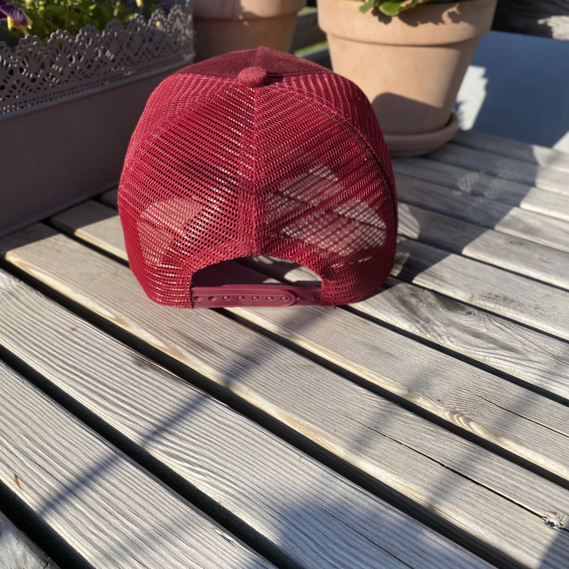 Wonbrand Vinröd velvet keps  - 90