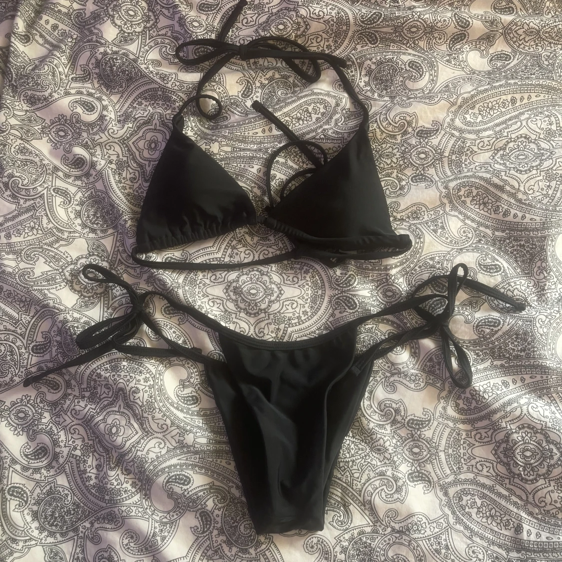 Svart bikini