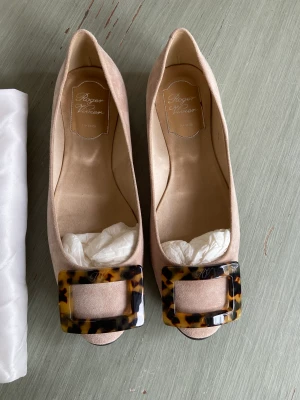 Roger Vivier Ballerinas - Aldrig använda. Nypris 7500kr. 