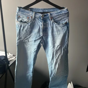 Levis 501 Jeans  - Sparsamt använda.