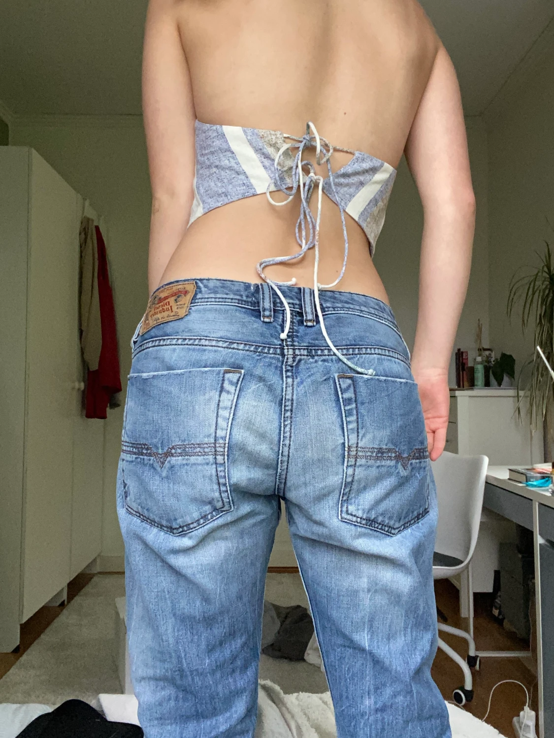 Tröja med öppen rygg - 90