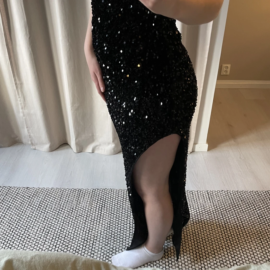 Glittrig klänning - 90