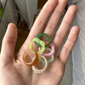 Ringar - 30kr för alla.