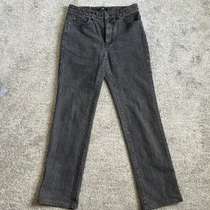 jättefina jeans i strl 36⚡️säljer för att de tyvärr är för stora💔toppskick! priset kan diskuteras 