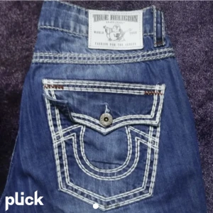 true religion jeans - repost på mina true religion jeans, gå in på min profil för att se orginal annonsen annars ba skriv ifall ni vill ha:)