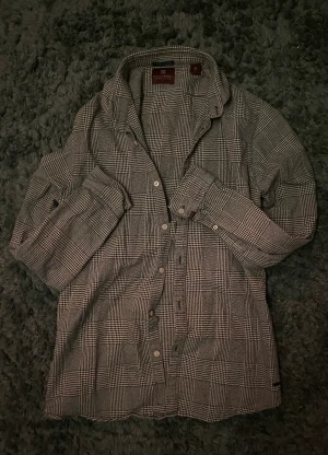 Scotch & Soda Skjorta - En Scotch & Soda Retro De Luxe Skjorta som passar till fina tillfällen🎩