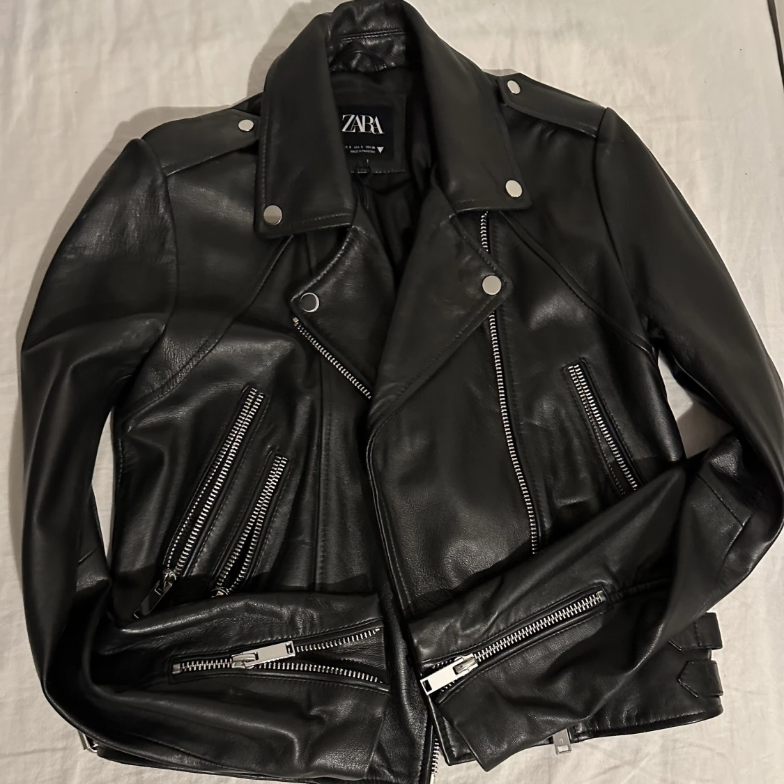 Svart läderjacka - 90