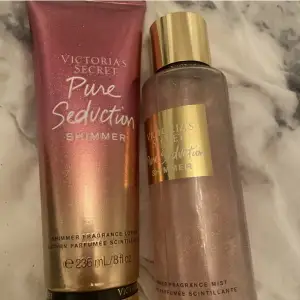 Victoria secret bodymist och Bodylotion,köpt för 400 kronor💗 Bodylotion är aldrig använd och bodymist är testad 2-3 gånger🩷 pris kan sänkas vid snabb affär 