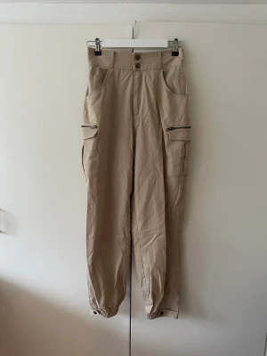 Cargo pants - Cargo byxor i bra kvalitet 