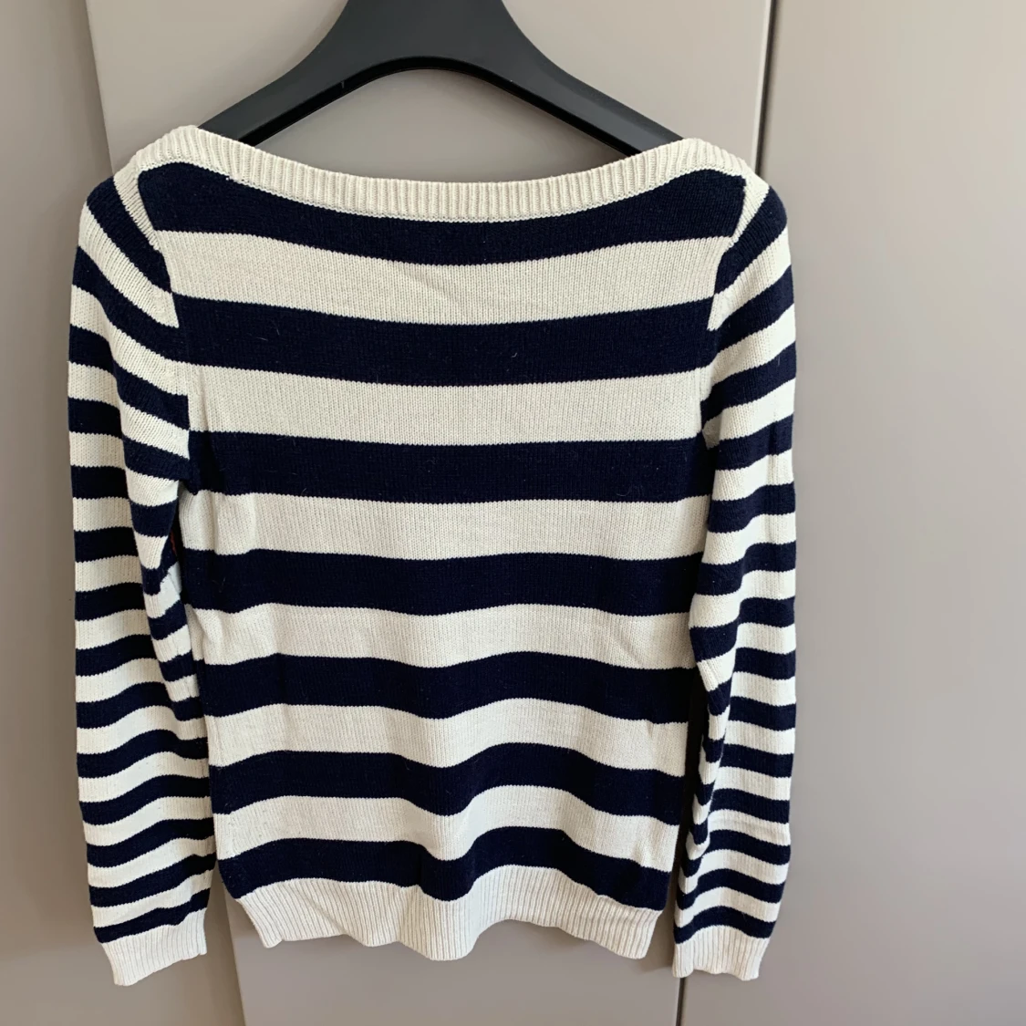 Stickad tröja  - 91