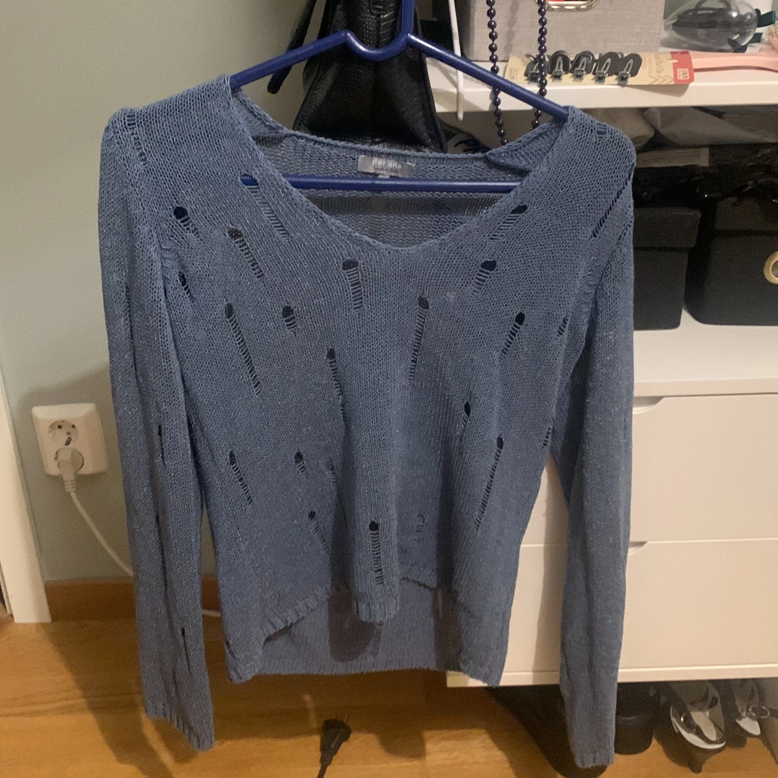 Cool tröja med hål