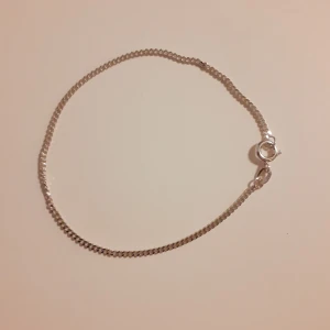 Silverkedja  - Silverkedja till armband. Fin och helt oanvänd. 18 cm