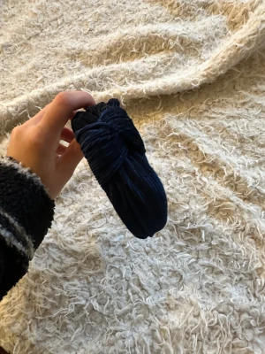 Diadem - Mörk blått diadem jätte bra skick ❤️