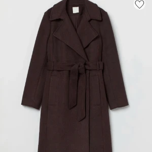 Super fin kappa - Strl 36 från H&M, som ny! Säljer pga lite för liten då jag är en M.