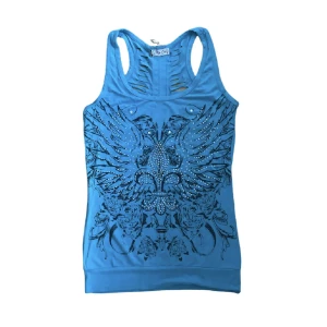 y2k topp - En jätte cool rare topp i storlek S/M med rhinestones på💓💗