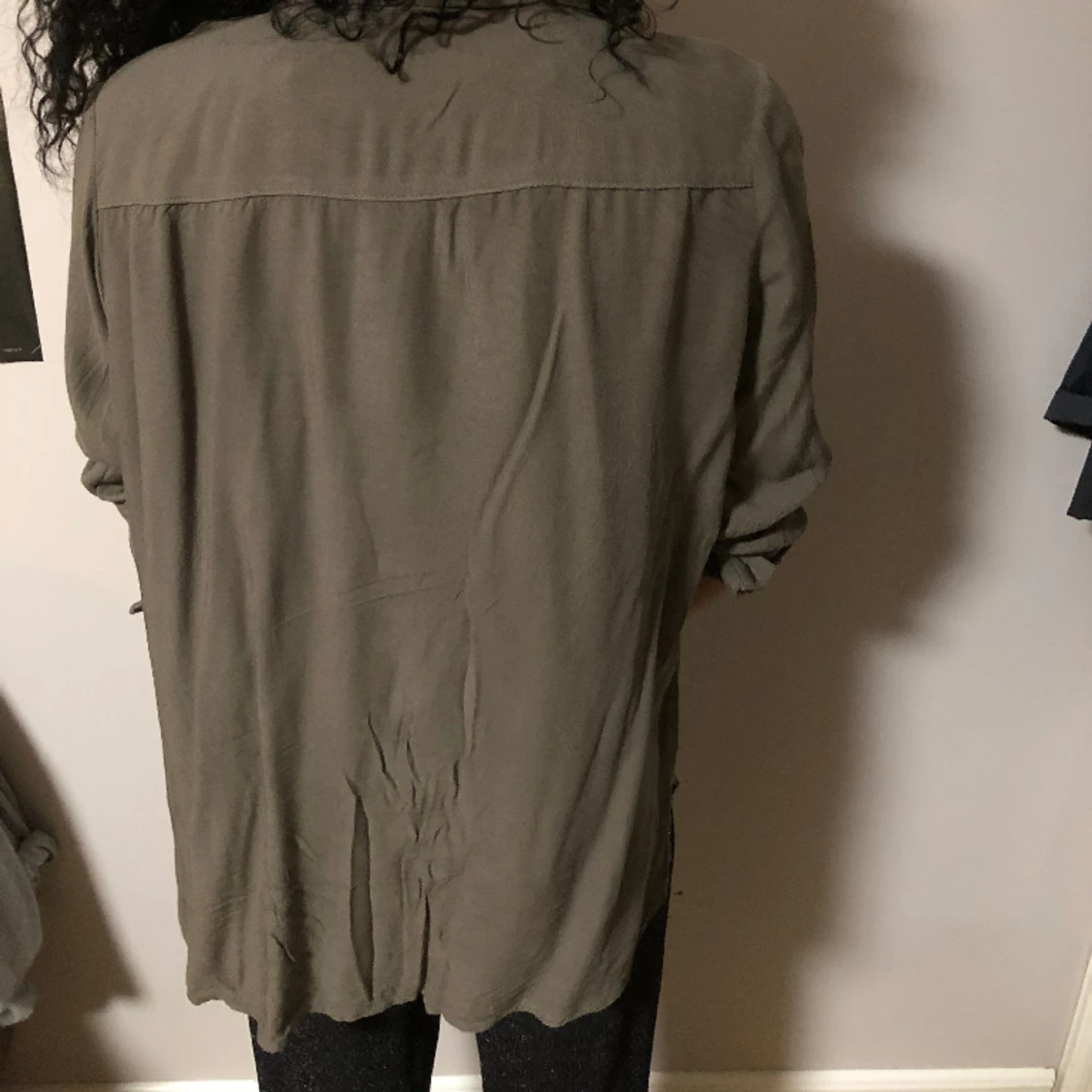 Tunn grön skjorta - 90