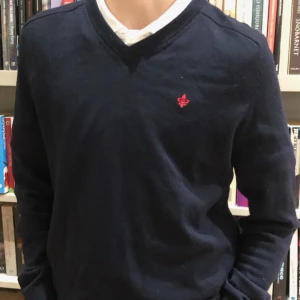 Morris tröja i merinoull  - Morris pullover i 100% merinoull. Perfekt skick 10/10