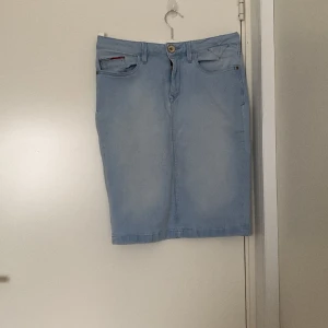 Blusar  - Nästan nya blusar 