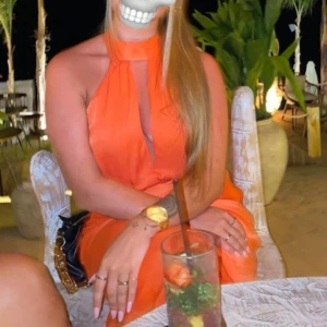 Klänning - Använd en gång 