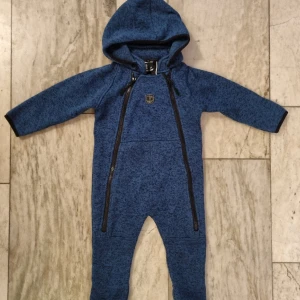 Lindberg Fleeceoverall Storlek 86 - Lindberg Fleeceoverall i mycket fint skick! Storlek 86
