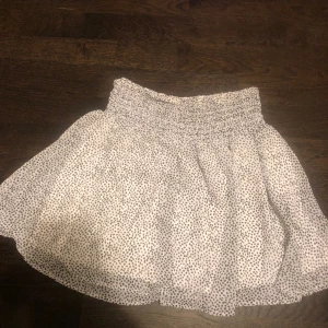 Sommrig kjol - En lätt sommrig kjol