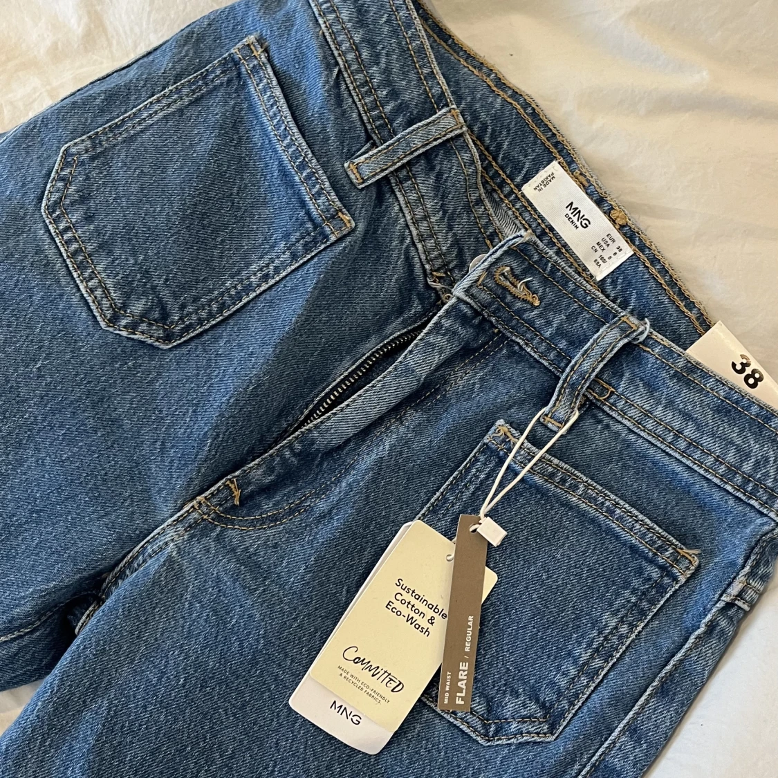 Utsvängda jeans - 91