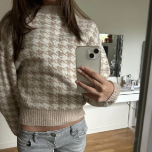 Stickad tröja - Från hm. Köpt förra året 