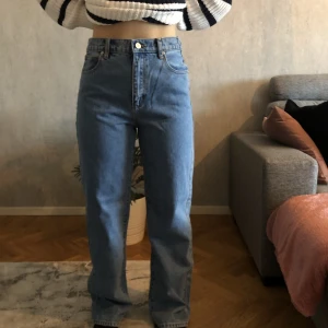 Abrand jeans - Ett oanvänt köp för 999kr 